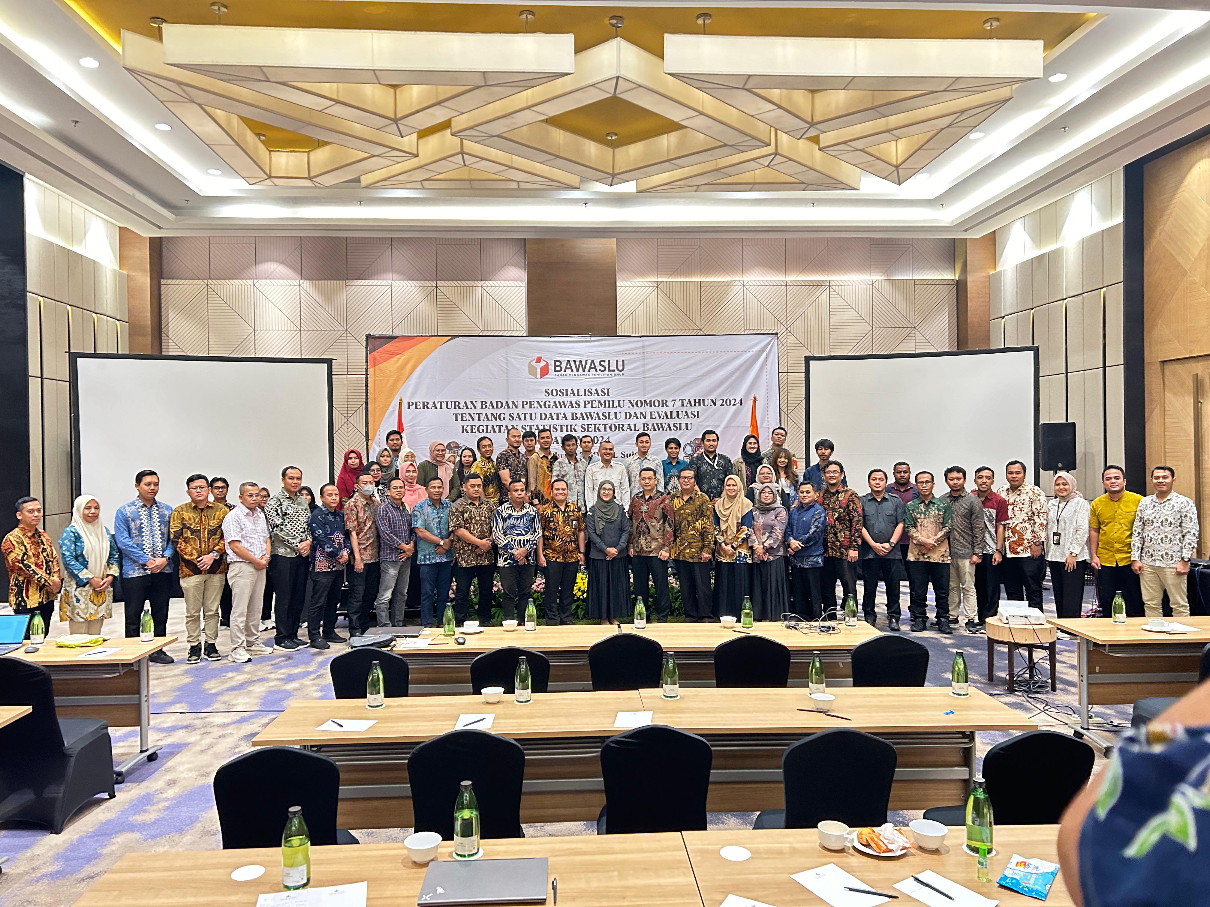Sosialisasi Perbawaslu Tentang Satu Data Bawaslu Kepada Jajaran Sekretariat Bawaslu Provinsi Berkolaborasi dengan BPS, dan Kementerian PPN/Bappenas